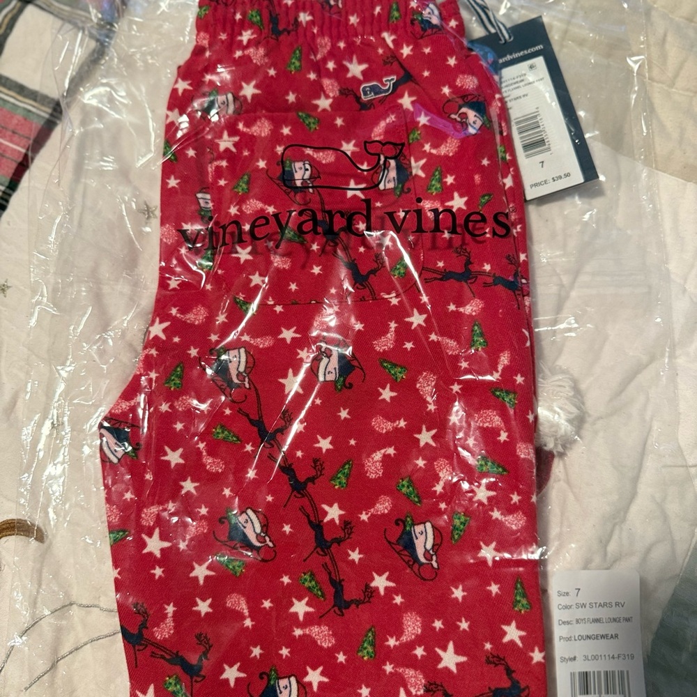 New with Tags Vineyard Vines Festive Red Kids Pajama Bottoms